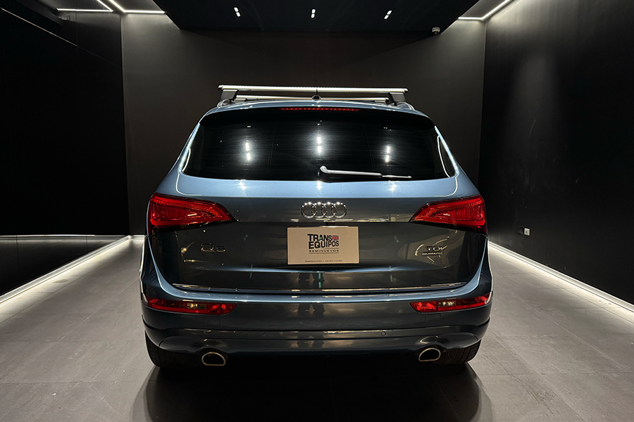 AUDI Q5 3.0 TDI Quattro AT 